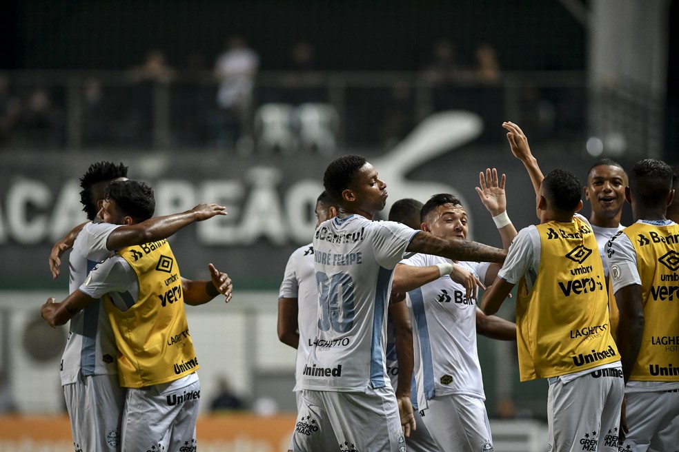 Grêmio tem a terceira melhor campanha do returno e consegue se consolidar na briga pelo G4