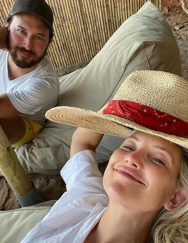Kate Hudson e Danny Fujikawa (Foto: Reprodução/Instagram)