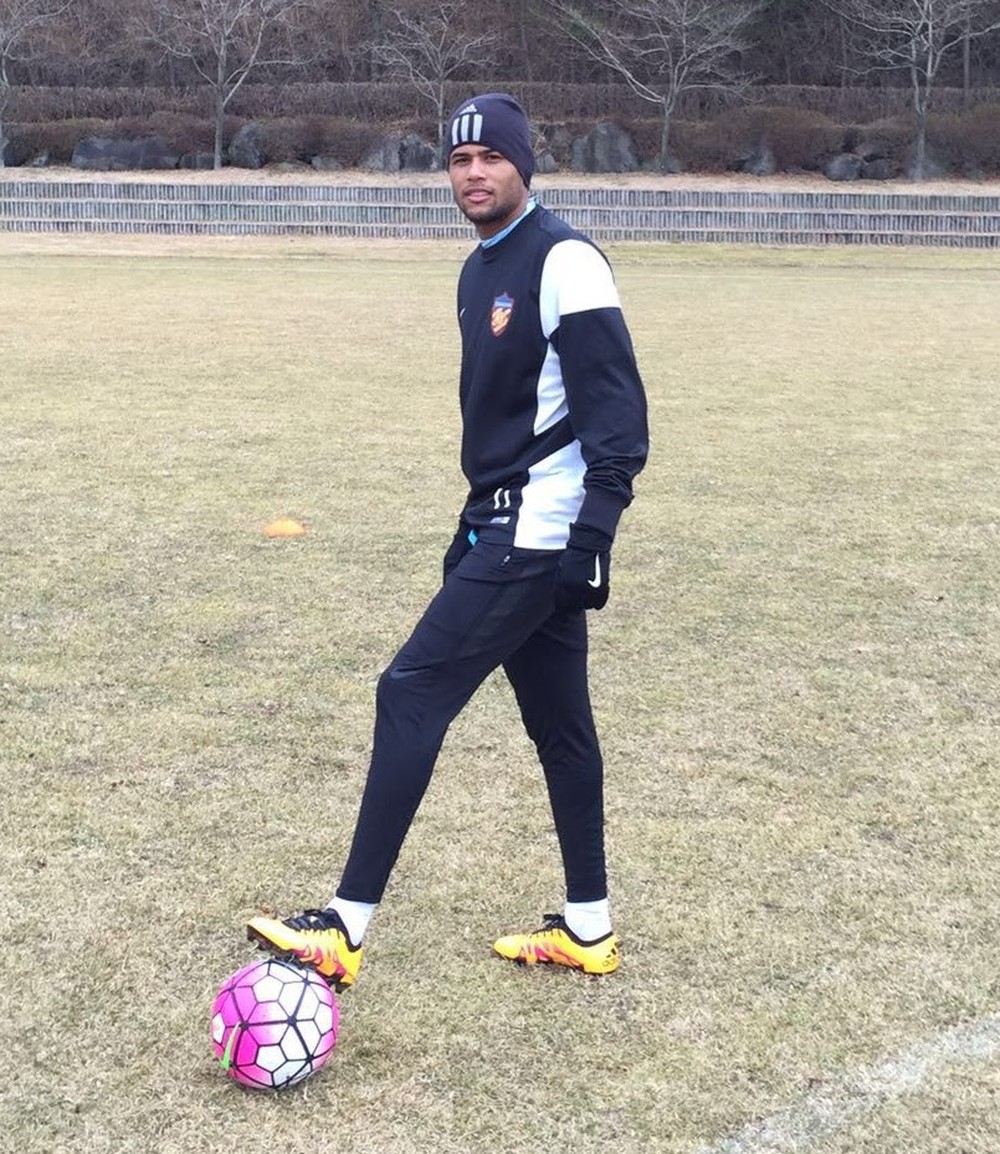 Cláusula de exclusividade ao Santos atrapalha busca do Fla por Geuvânio