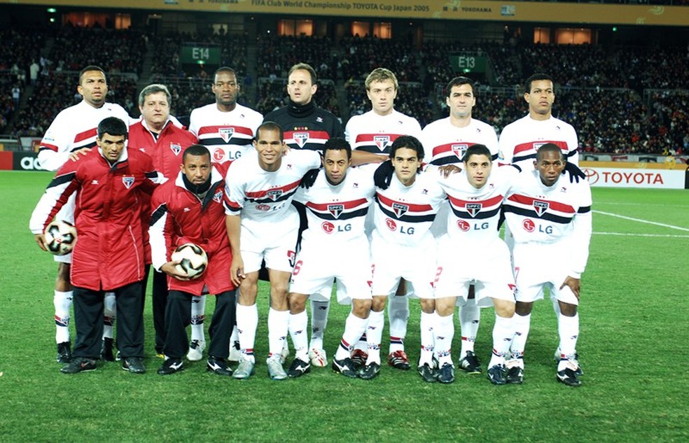 Foto oficial do São Paulo campeão do mundo em 2005 — Foto: Arquivo Histórico do São Paulo FC