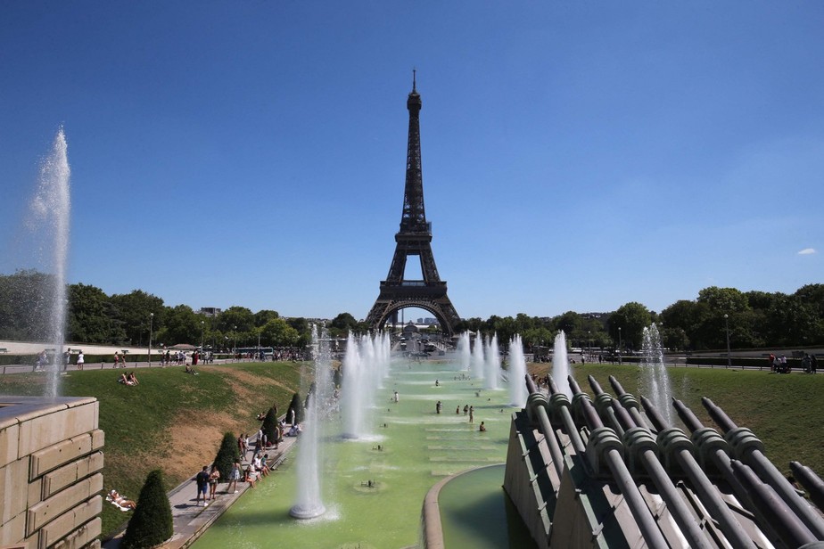 Turista dos EUA foi vítima de estupro em Paris