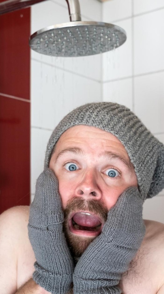 Sem torrar dinheiro: como manter o banho quente e a fatura fria