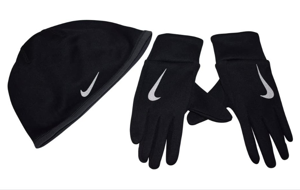 O conjunto de touca e luvas da Nike ‎é confeccionado em material com isolamento térmico (Foto: Reprodução/Amazon)
