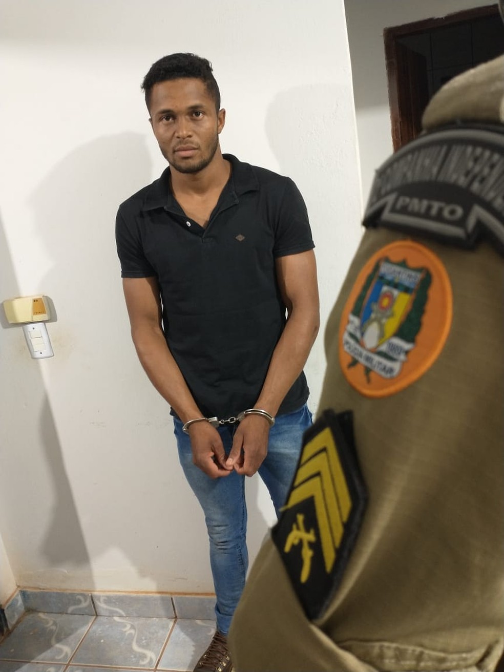 Jovem é preso após reincidir nos crimes contra ex-mulher em MS — Foto: Polícia Civil/Divulgação