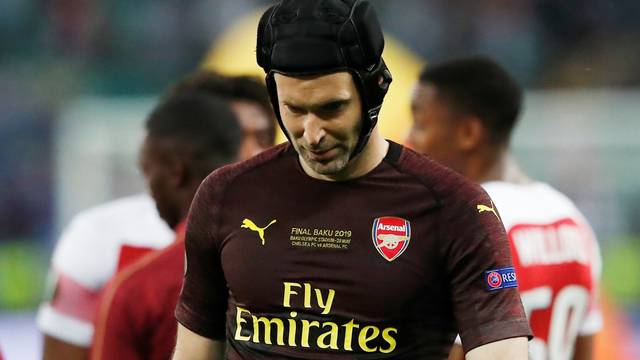 Após grande atuação em sua última partida na carreira, Cech mostra decepção com vice