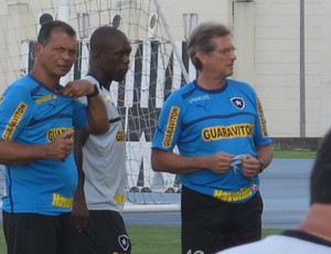Seedorf Oswaldo de Oliveira Botafogo treino (Foto: Thales Soares)