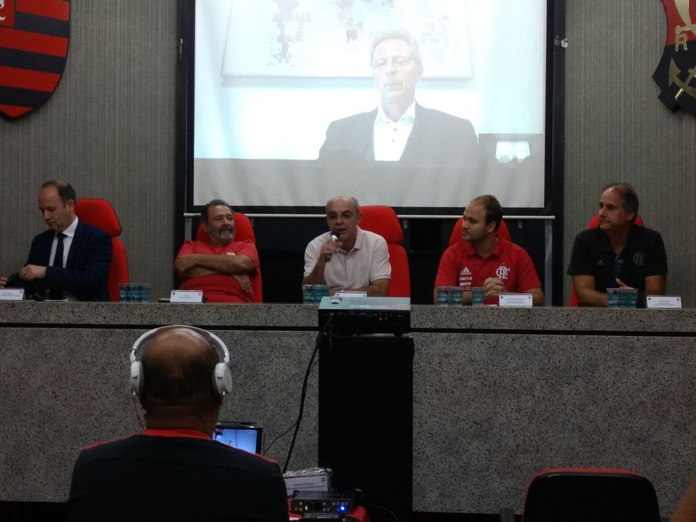 Noval tem boa rela��o com Bandeira e Fred Luz (Foto: Thiago Benevenutte)