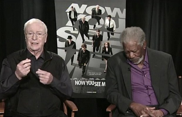 Morgan Freeman ao lado de Michael Cane (Foto: Reprodução)