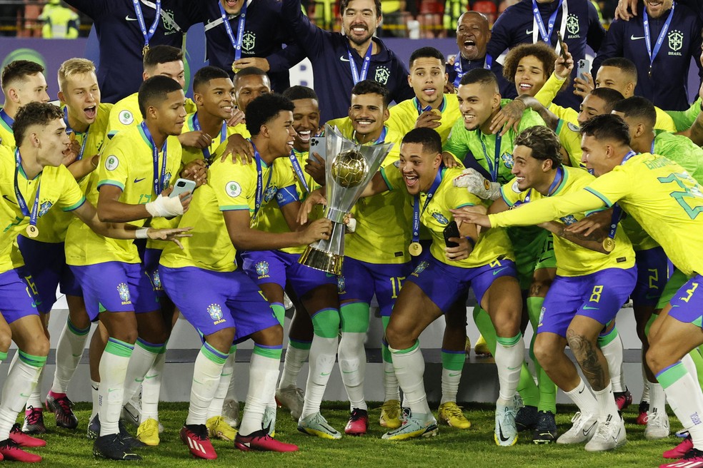 Brasil é campeão do Sul-Americano Sub-20 com campanha invicta — Foto: EFE