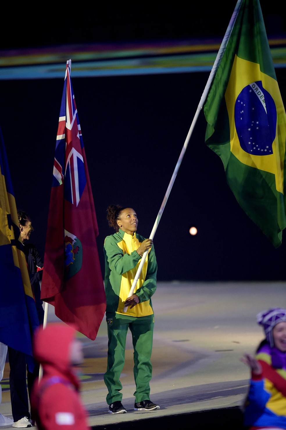 Rafaela Silva foi a porta-bandeira do Brasil no encerramento do Pan de Lima â Foto: Alexandre Loureiro/COB