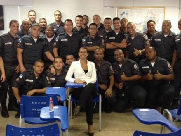 Perita carioca usa conceitos de neurociência para evitar ações impulsivas e erros de soldados (Foto: Arquivo pessoal) Perita carioca usa conceitos de neurociência para evitar ações impulsivas e erros de soldados (Foto: Arquivo pessoal)