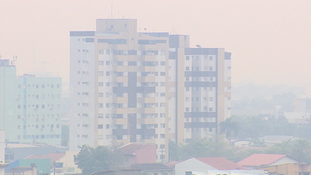 Smoke covers the Rondônia sky.  See tips to minimize health effects |  Rondonia