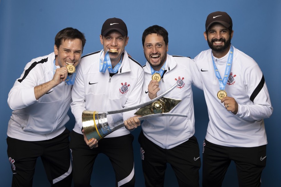 Em busca de novo título, comissão técnica do Corinthians tem história curiosa