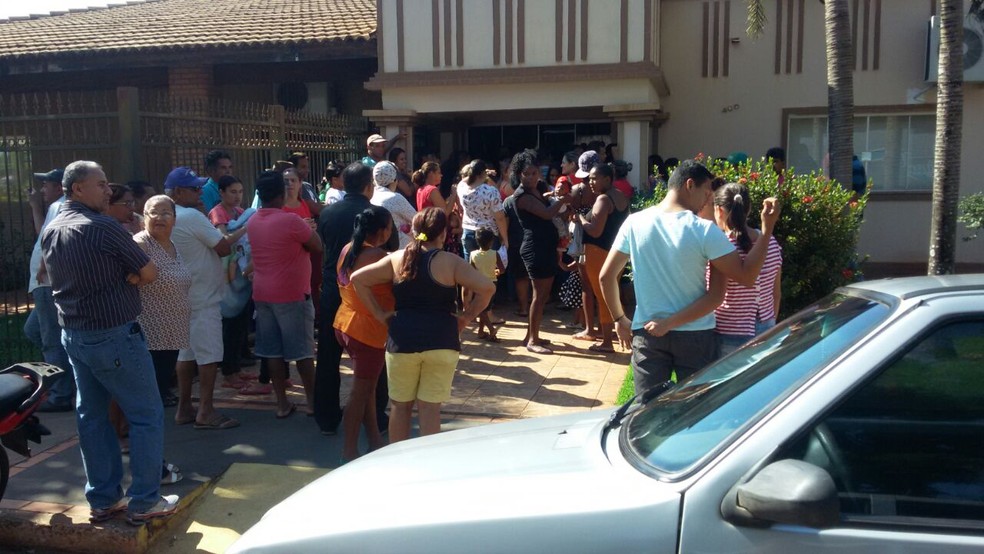 População lotou a Câmara para acompanhar a posse da nova prefeita (Foto: Kawanny Barros/TV Fronteira)