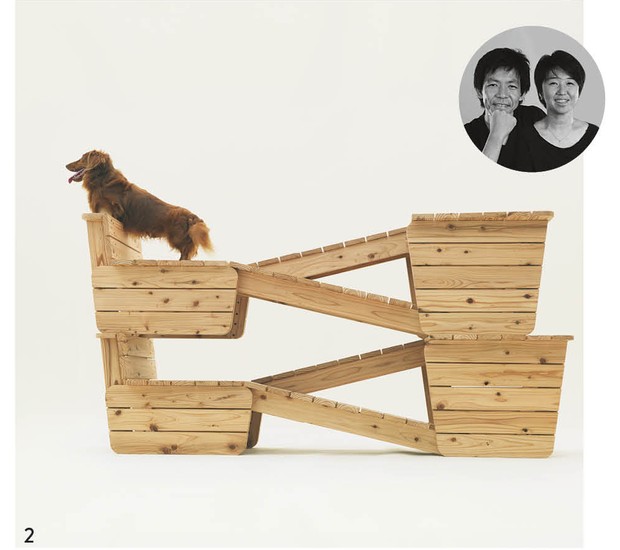 Os dachshunds serviram de inspiração para o misto de banco e circuito de exercícios projetado por Yoshiharu Tsukamoto e Momoyo Kaijima, do escritório japonês Atelier Bow-Wow (Foto: Hiroshi Yoda / Architecture for Dogs / Divulgação)