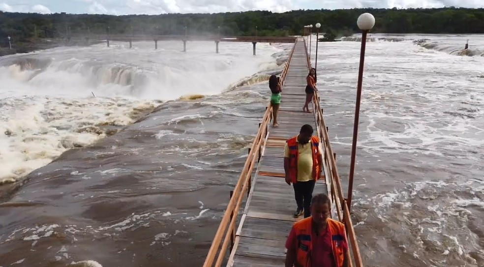 Luzilândia, Esperantina e Barras têm rios em cotas de alerta e inundação — Foto: Luiz Graça/TV Clube