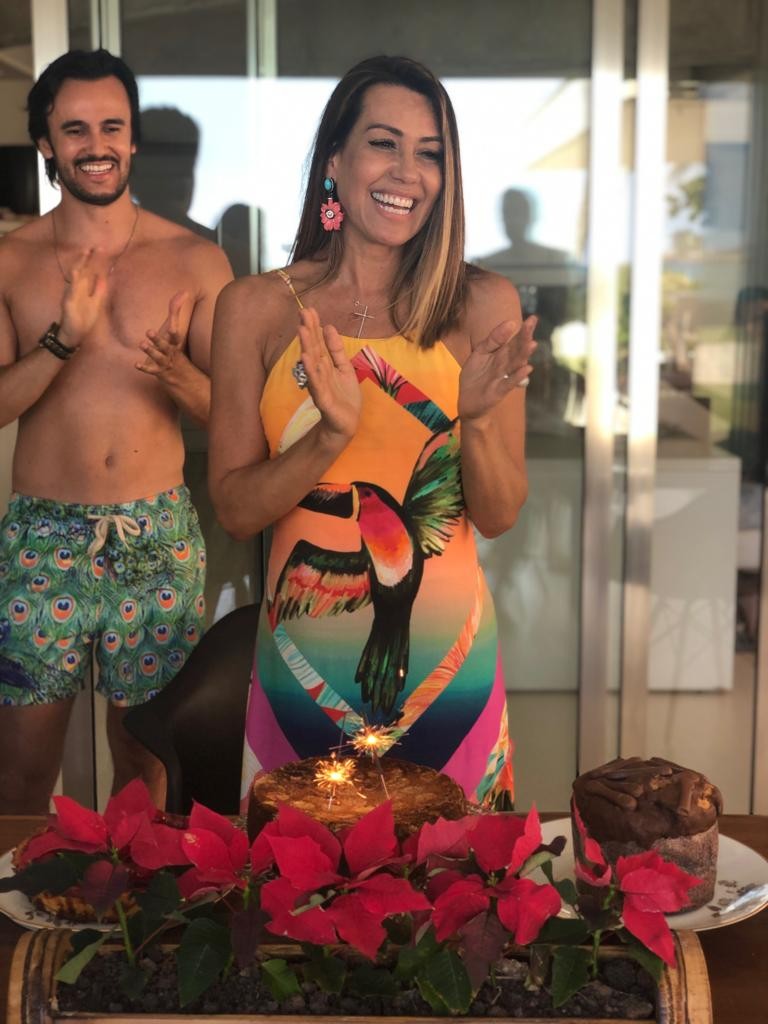 Solange Frazão celebra aniversário em família (Foto: Divulgação)