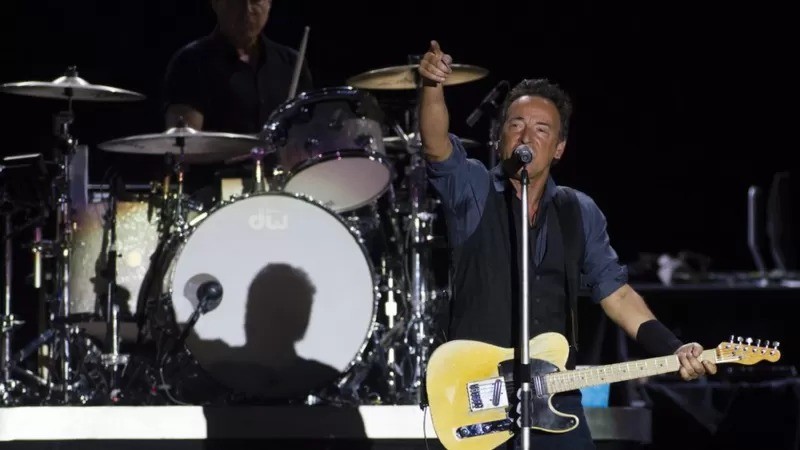 Bruce Springsteen começou seu show em 2013 cantando um cover de Raul Seixas (Foto: DIVULGAÇÃO via BBC)