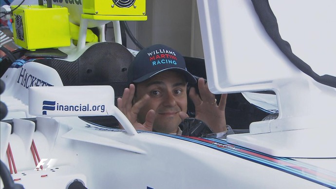 Felipe Massa nos boxes da Williams durante os treinos para o GP da Áustria (Foto: Divulgação)
