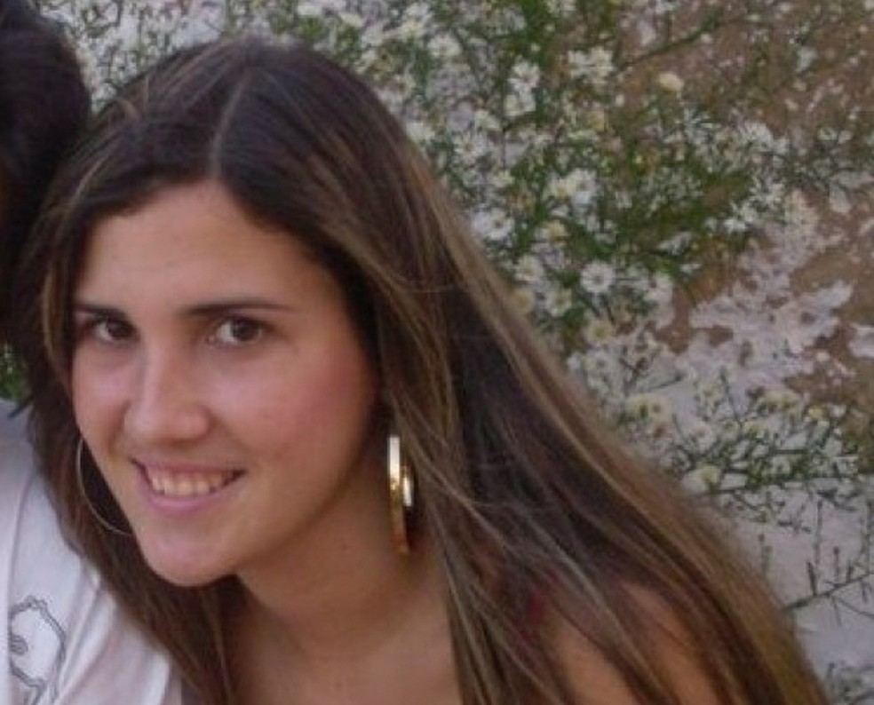 Estudante Giovanna Tenório foi encontrada morta em junho de 2011 (Foto: Arquivo Pessoal)