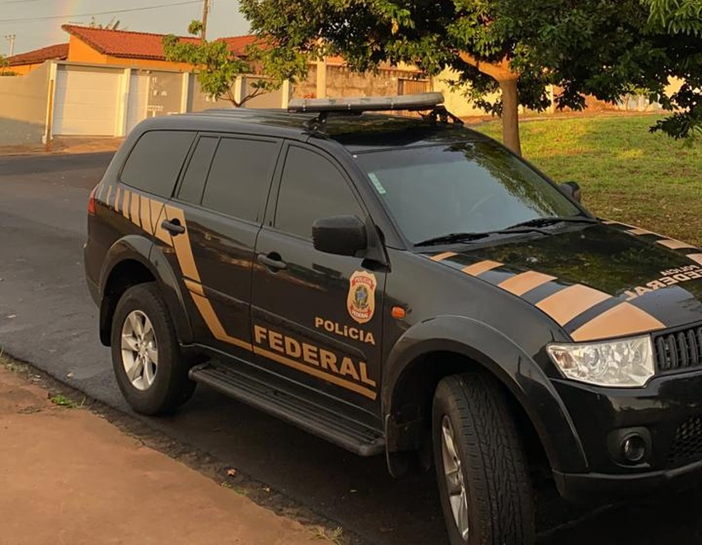 Ação é realizada pela Polícia Federal e Receita Federal na região de Botucatu — Foto: Polícia Federal/ Divulgação 