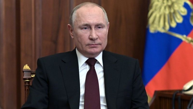 Vladimir Putin afirmou querer "desnazificar" a Ucrânia (Foto: EPA via BBC News)