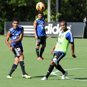 Após sofrer como torcedor, Samir volta para tentar retomar espaço