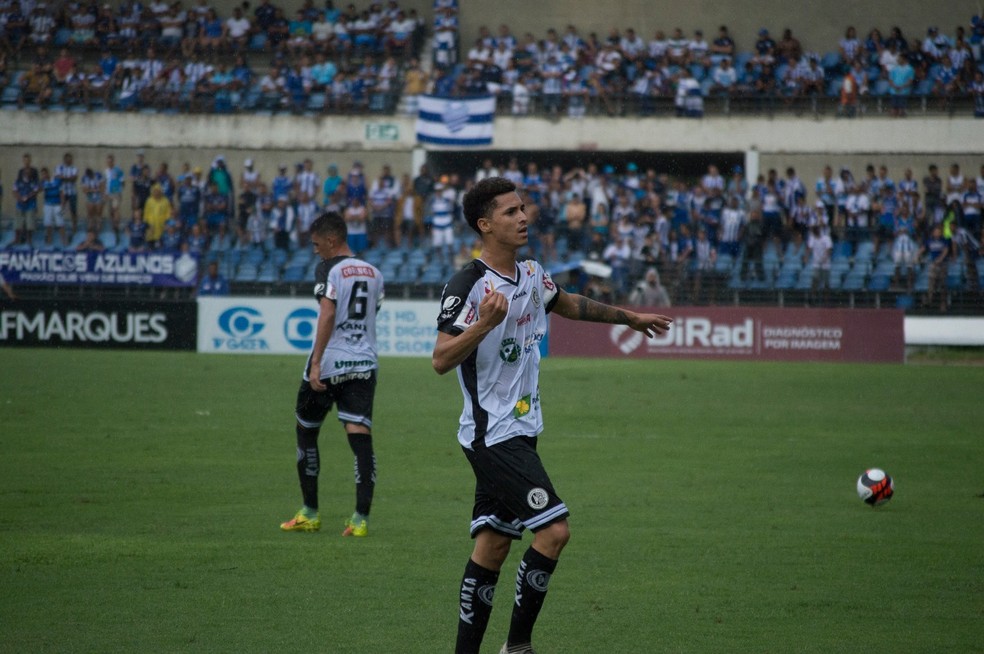 Caapor� foi tamb�m uma das crias das categorias de base do CSP � Foto: Pedro Silva / ASA