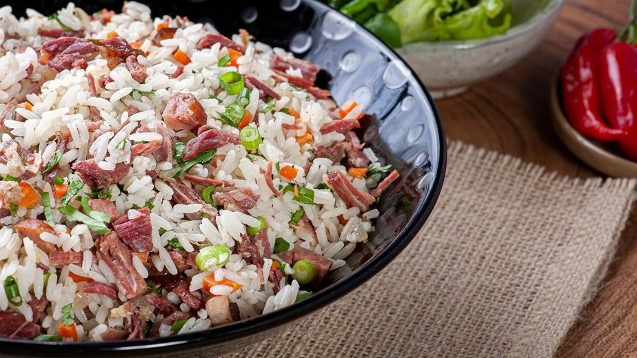 Almoço para toda a família: receita de arroz carreteiro de Balsa Nova |  Cozinha Paranaense | Gshow