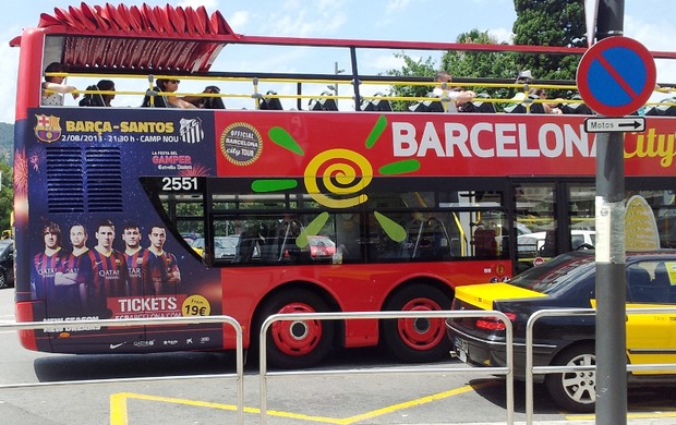 ônibus turismo barcelona troféu Joan Gamper Santos (Foto: Lincoln Chaves)