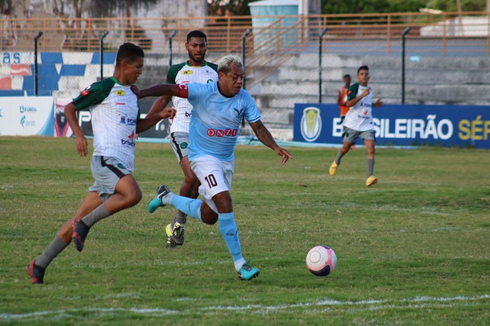 Marcelinho Para�ba ter� que esperar mais uma semana para fazer o seu primeiro jogo oficial pela Perilima � Foto: Ramon Smith / Perilima