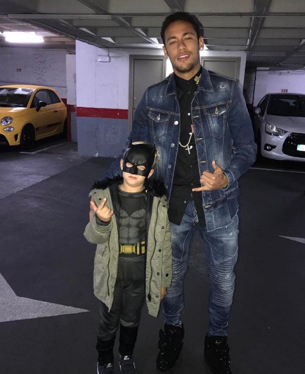 Neymar posa com o filho Davi Lucca (Foto: Reprodução / Instagram)