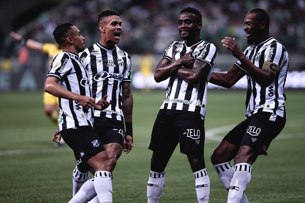 Análise: Ceará não se melindra contra Palmeiras, cresce com Dorival e  conquista vitória fora | ceará | ge