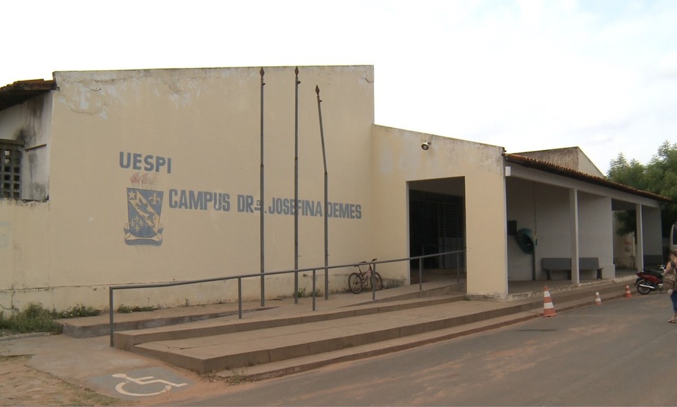 Campus Dra. Josefina Demes em Floriano — Foto: Reprodução/TV Clube