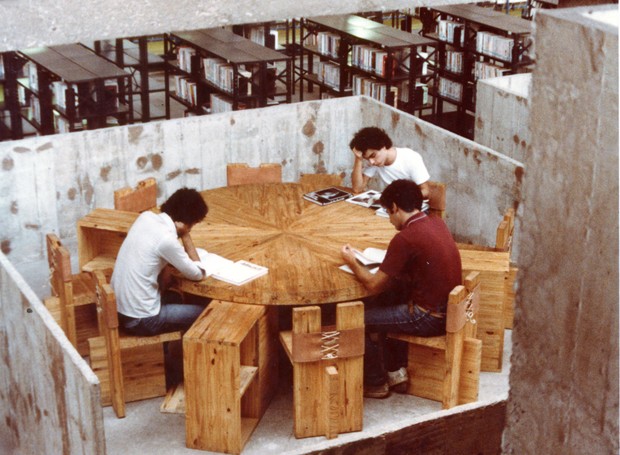 Sala de leitura e biblioteca do Sesc Pompéia (Foto: Divulgação)