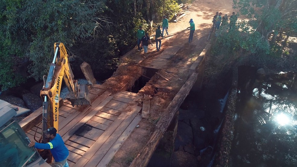 Reforma na ponte do Rio Preto em Cadeias do Jamari (RO) — Foto: Ruan Gabriel/ Rede Amazônica 
