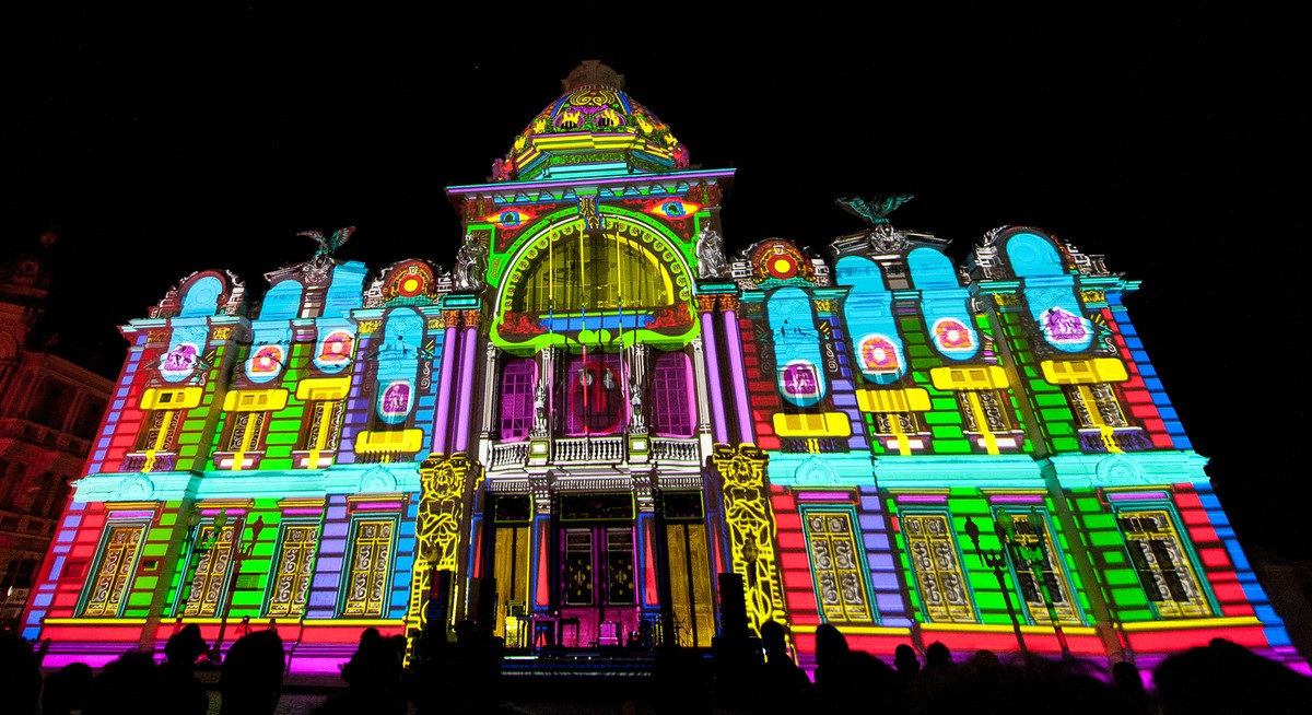 Festival gratuito de 'video mapping' é realizado em Salvador de 13 a 16