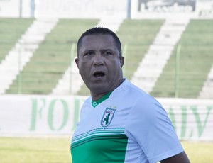 Suélio Lacerda, treinador do Sousa (Foto: Jefferson Alves)
