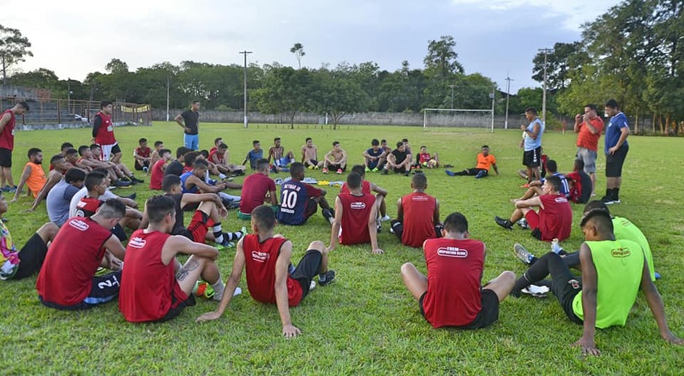 Trem, do Amapá, tem passagens só de ida para a Copinha — Foto: Rosivaldo Nascimento/Arquivo Pessoal