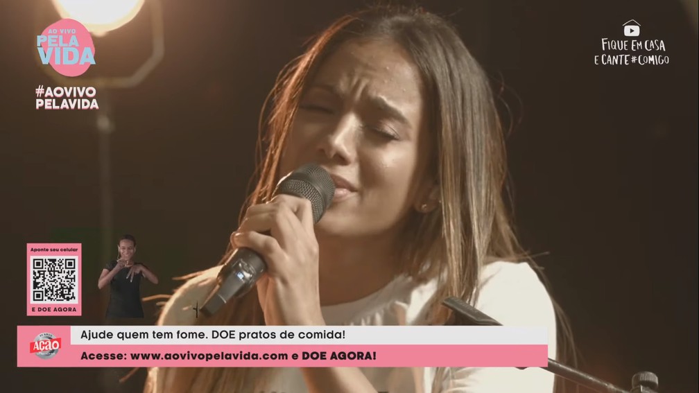 Anitta Olha Se Me Faz Tao Bem Anitta Faz Live Cantando Musicas Religiosas Sensacao Boa Demais