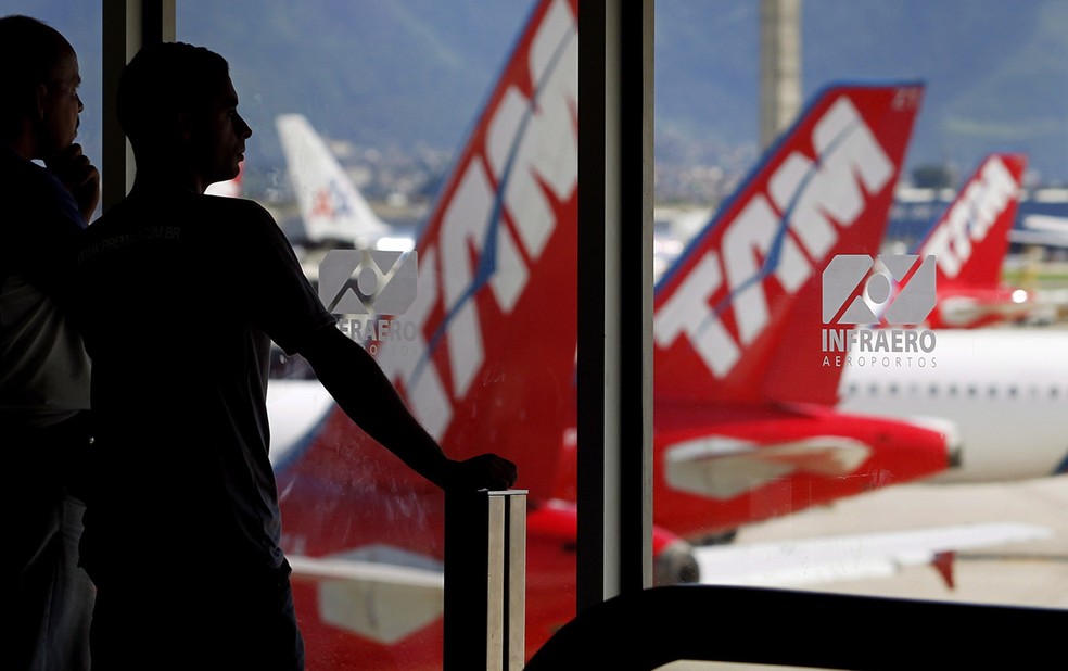 Latam anunciou o fim do compartilhamento de voos com Azul — Foto: Agência O Globo