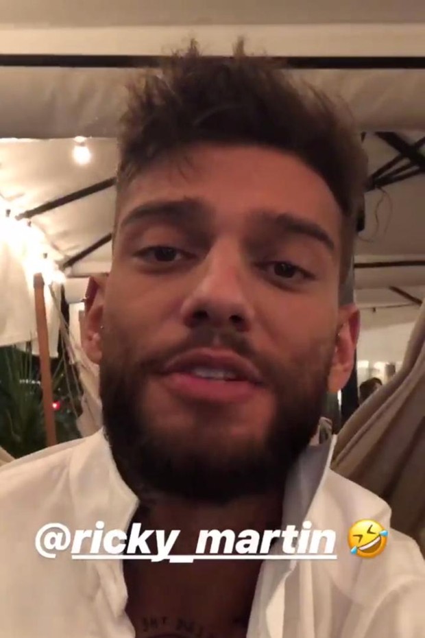 Lucas Lucco é confundido com Ricky Martin na Espanha (Foto: Reprodução/Instagram)