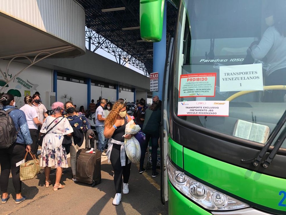 Venezuelanos chegam a SC para trabalhar em indústrias no oeste do estado  e encontrar familiares, em foto de outubro de 2020 — Foto: Fernanda Moro/NSC TV