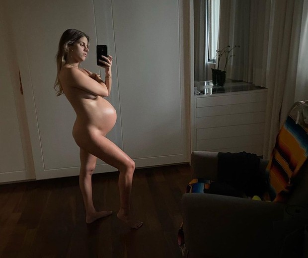 Shantal Verdelho mostra barrigão na reta final da segunda gravidez (Foto: Reprodução/Instagram)