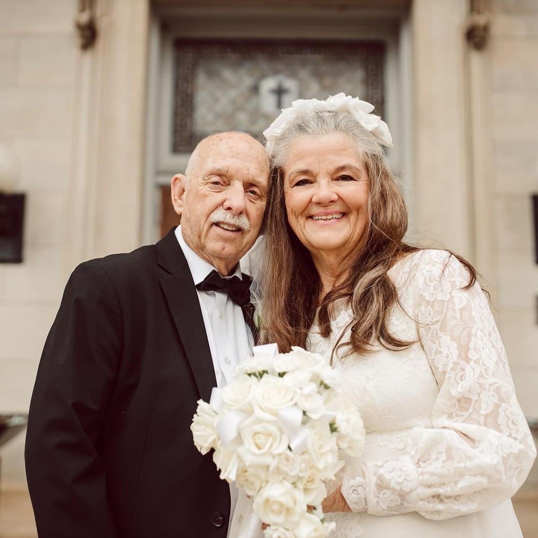 Casal recria ensaio fotográfico para celebrar 50 anos de casados (Foto: reprodução/instagram)