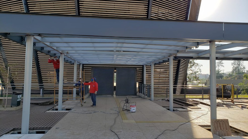 Cobertura de passarela do novo terminal urbano de Rio Preto — Foto: Divulgação