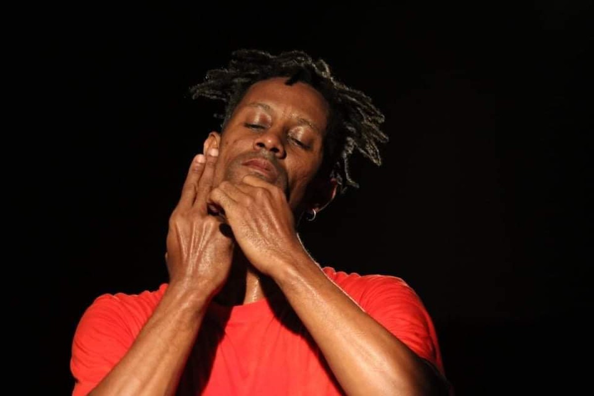 Leno Sacramento lança livro com relatos pessoais, poesia e arte através de live - Vimarsana News