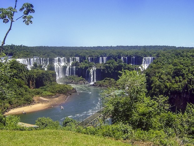Mirante para as Cataratas do Iguaçu - Foz do Iguaçu - Paraná (Foto: Alexandre Ramos Ricardo / Wikimedia Commons / CreativeCommons)