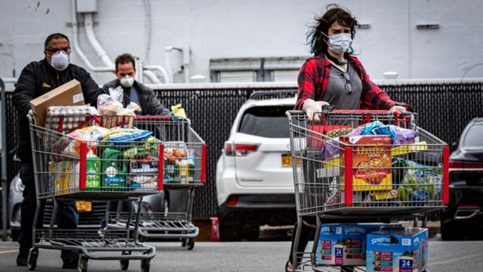 Taxa de inflação nos EUA chegou a 6,2% no acumulado dos últimos 12 meses. — Foto: Getty Images via BBC