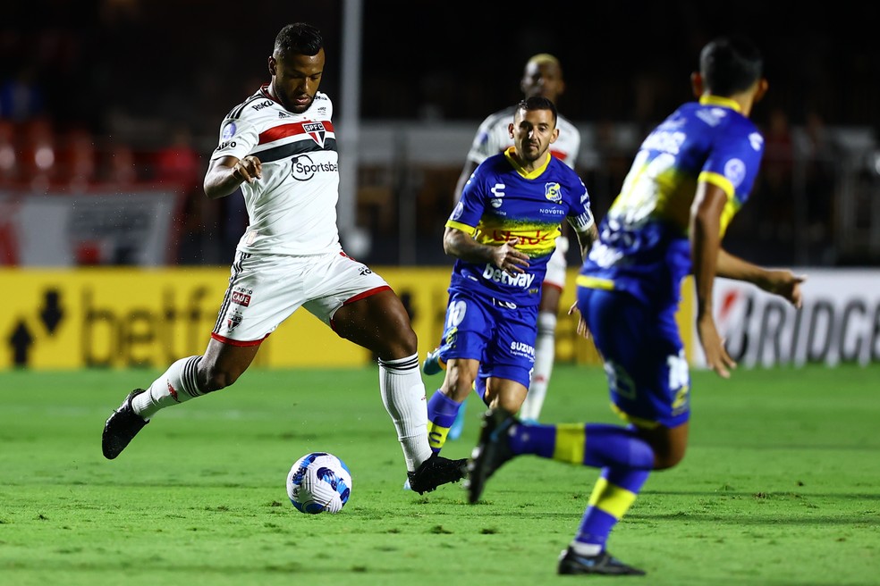 Luan em São Paulo x Everton — Foto: Marcello Zambrana/AGIF
